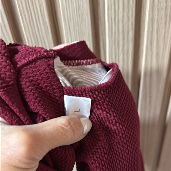 Women's Burgundy Sports Bra - Picture 3 of 9